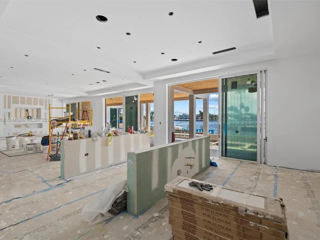 1822 SE 9th St, Fort Lauderdale FL 33316