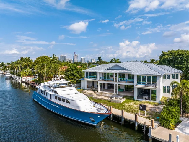 1822 SE 9th St, Fort Lauderdale FL 33316