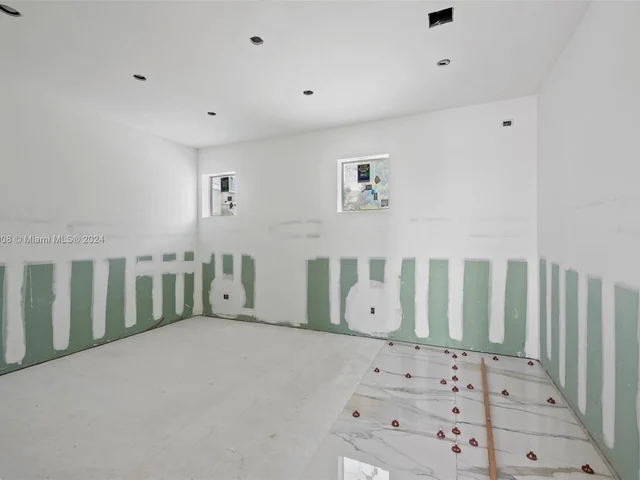 1822 SE 9th St, Fort Lauderdale FL 33316