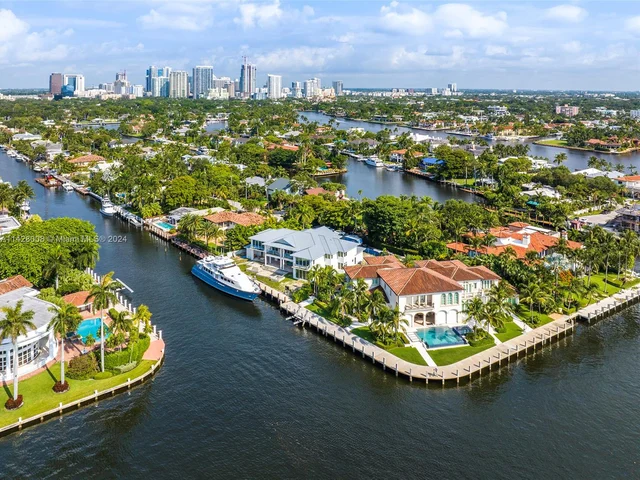 1822 SE 9th St, Fort Lauderdale FL 33316