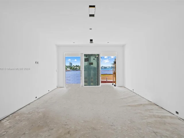 1822 SE 9th St, Fort Lauderdale FL 33316