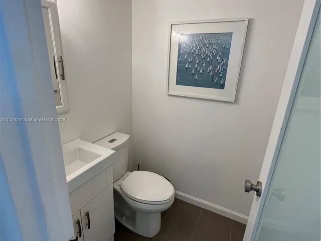 6969 Collins Ave # 406, Miami Beach FL 33141