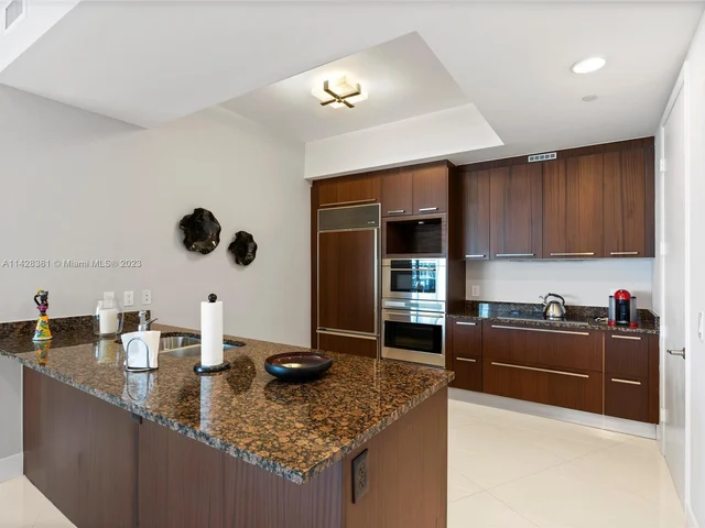 15811 Collins Ave # 503, Sunny Isles Beach FL 33160