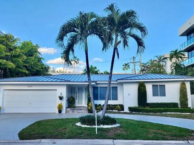 3551 E Glencoe St, Miami FL 33133