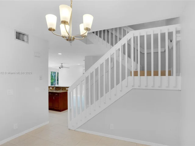 5606 NW 122nd Ter, Coral Springs FL 33076