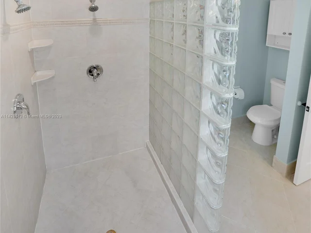 5606 NW 122nd Ter, Coral Springs FL 33076