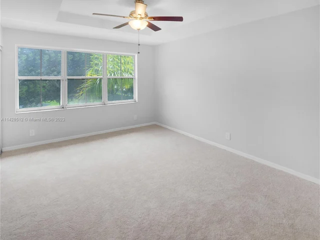 5606 NW 122nd Ter, Coral Springs FL 33076