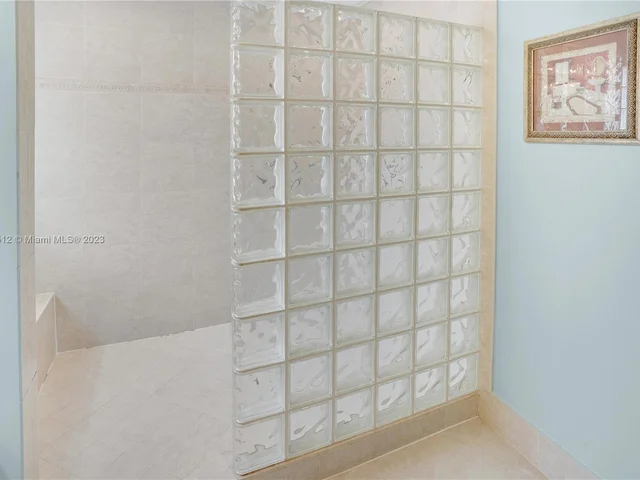 5606 NW 122nd Ter, Coral Springs FL 33076