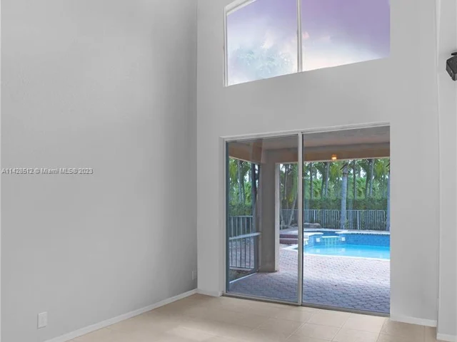 5606 NW 122nd Ter, Coral Springs FL 33076