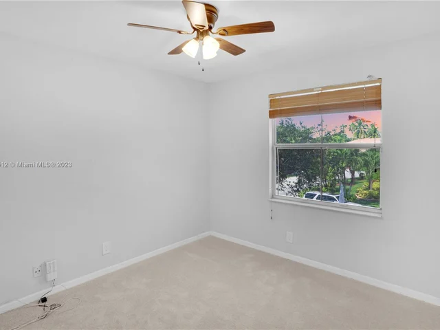 5606 NW 122nd Ter, Coral Springs FL 33076