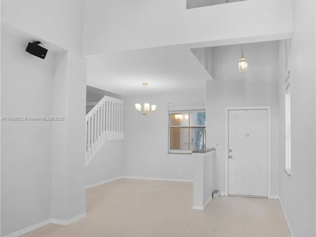 5606 NW 122nd Ter, Coral Springs FL 33076