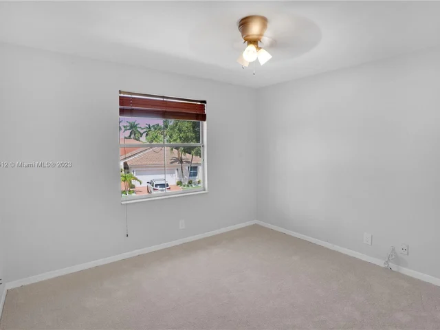 5606 NW 122nd Ter, Coral Springs FL 33076