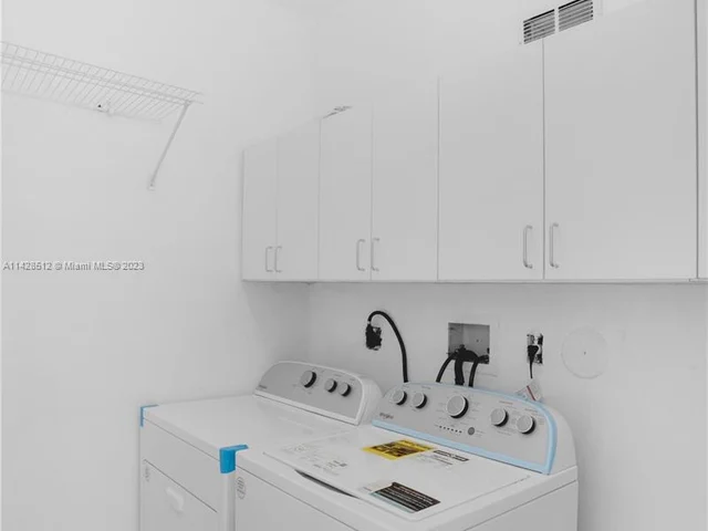 5606 NW 122nd Ter, Coral Springs FL 33076