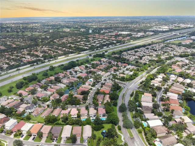 5606 NW 122nd Ter, Coral Springs FL 33076