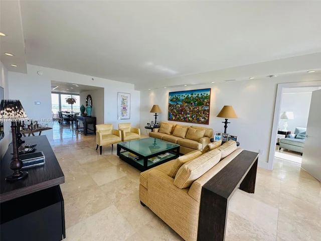 785 Crandon Blvd # 1104, Key Biscayne FL 33149