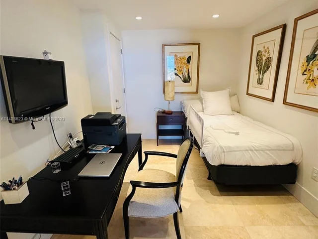 785 Crandon Blvd # 1104, Key Biscayne FL 33149