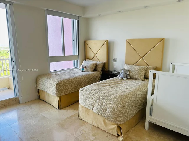 785 Crandon Blvd # 1104, Key Biscayne FL 33149