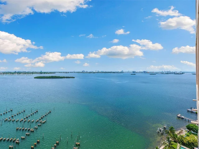 11113 Biscayne Blvd, Miami FL 33181