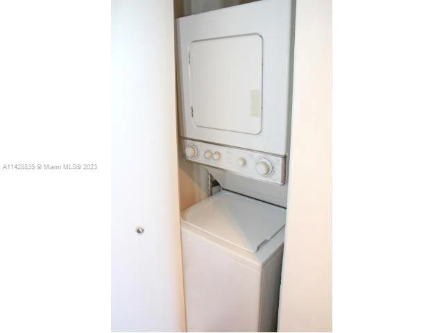 50 Biscayne Blvd # 508, Miami FL 33132