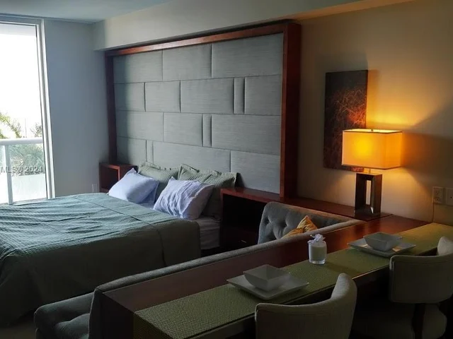 50 Biscayne Blvd # 508, Miami FL 33132