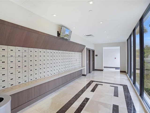 20505 E Country Club Dr # 437, Aventura FL 33180