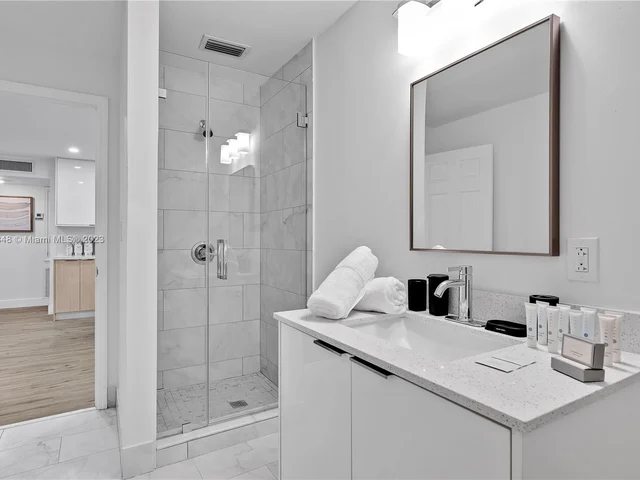 6721 NW 34th Ave, Fort Lauderdale FL 33309