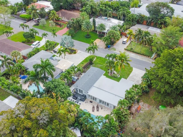 1417 NE 27th St, Wilton Manors FL 33334