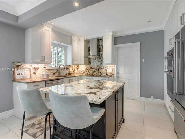 1417 NE 27th St, Wilton Manors FL 33334