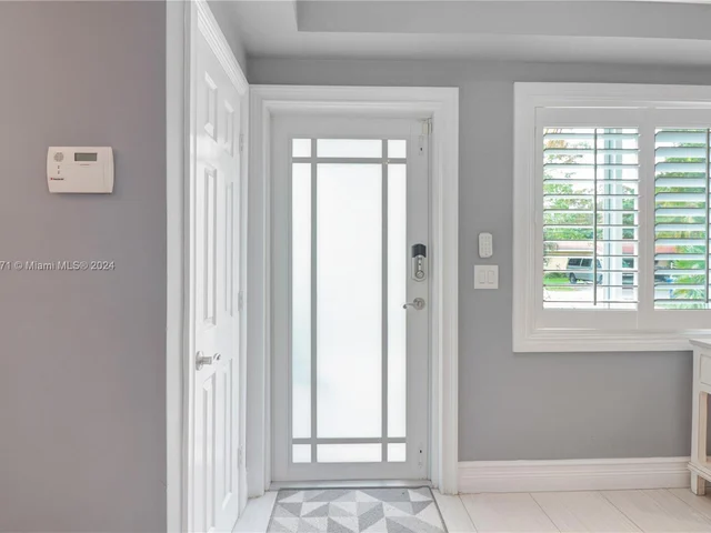 1417 NE 27th St, Wilton Manors FL 33334