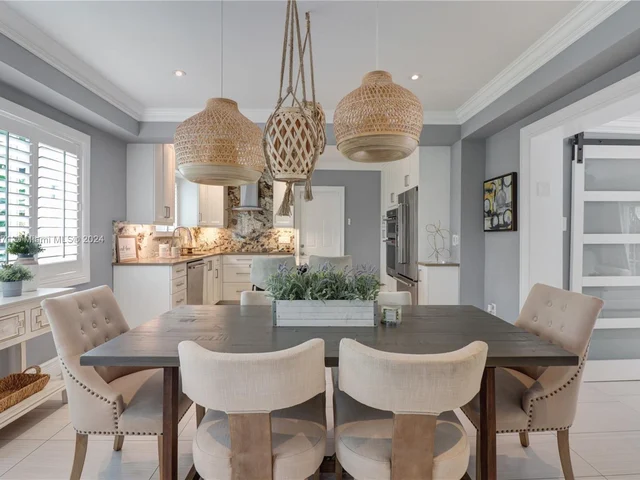 1417 NE 27th St, Wilton Manors FL 33334