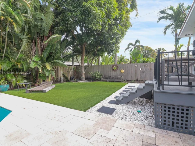 1417 NE 27th St, Wilton Manors FL 33334