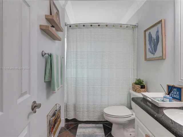 1417 NE 27th St, Wilton Manors FL 33334