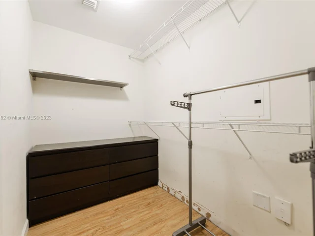 1945 S Ocean Dr # 1903, Hallandale Beach FL 33009