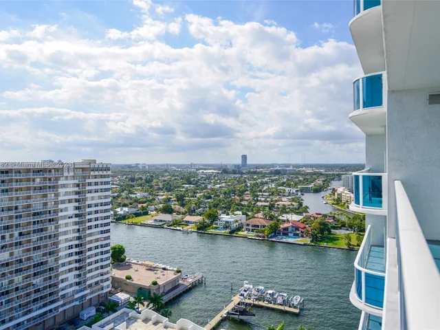 1945 S Ocean Dr # 1903, Hallandale Beach FL 33009