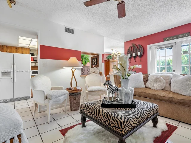 9931 W Atlantic Blvd, Coral Springs FL 33071