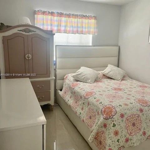 8710 SW 3rd St # 202, Pembroke Pines FL 33025