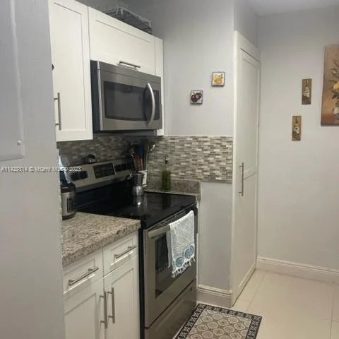 8710 SW 3rd St # 202, Pembroke Pines FL 33025