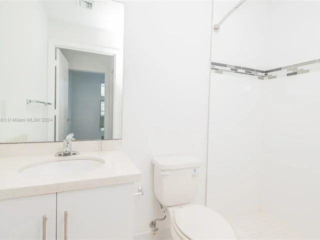 2651 NE 212th ter # 403, Aventura FL 33180