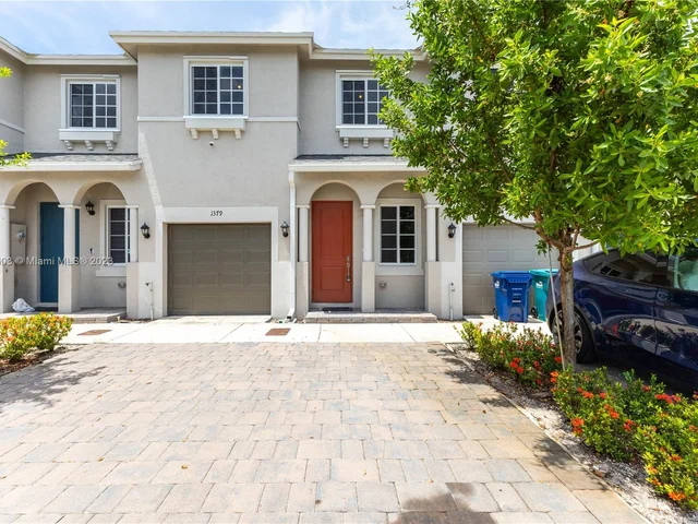 1379 NW 208th Ter, Miami Gardens FL 33169