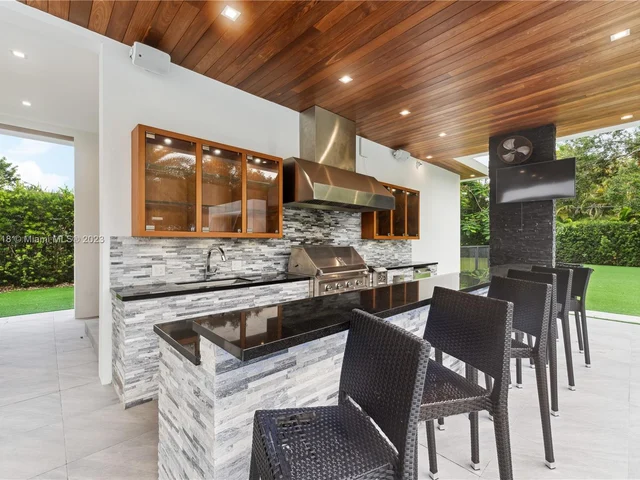 6300 Moss Ranch Rd, Pinecrest FL 33156