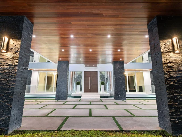 6300 Moss Ranch Rd, Pinecrest FL 33156