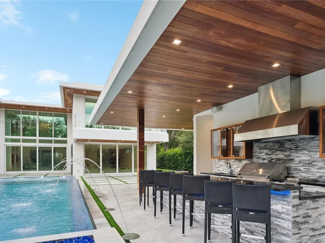 6300 Moss Ranch Rd, Pinecrest FL 33156