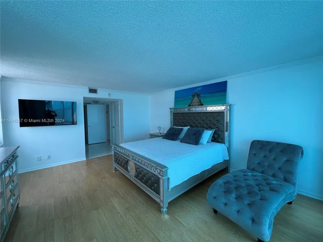 1912 S Ocean Dr # 19C, Hallandale Beach FL 33009