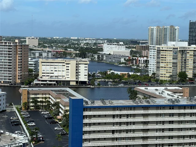 1912 S Ocean Dr # 19C, Hallandale Beach FL 33009