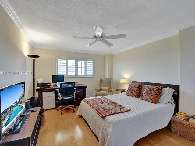 1160 Hillsboro Mile # 901, Hillsboro Beach FL 33062