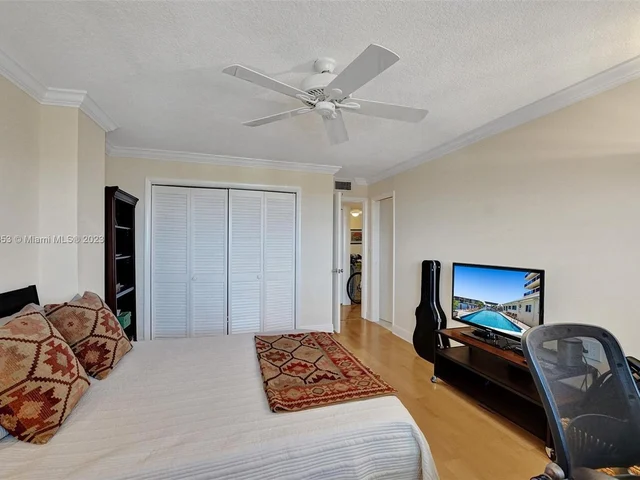 1160 Hillsboro Mile # 901, Hillsboro Beach FL 33062