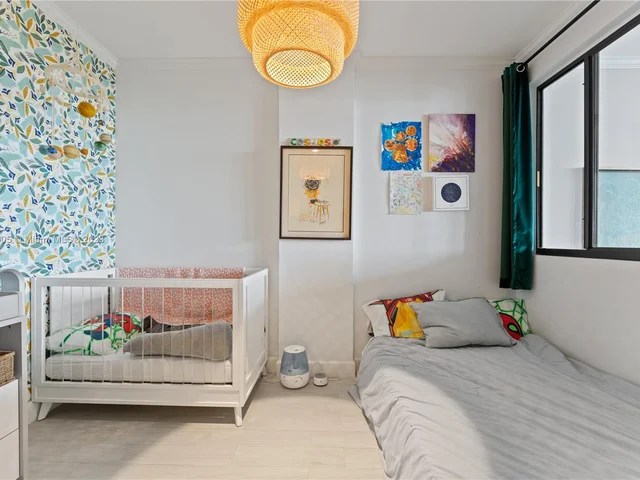 800 West Ave, Miami Beach FL 33139