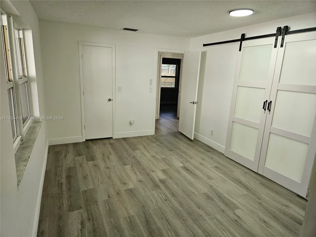 4711 NW 17th St, Lauderhill FL 33313