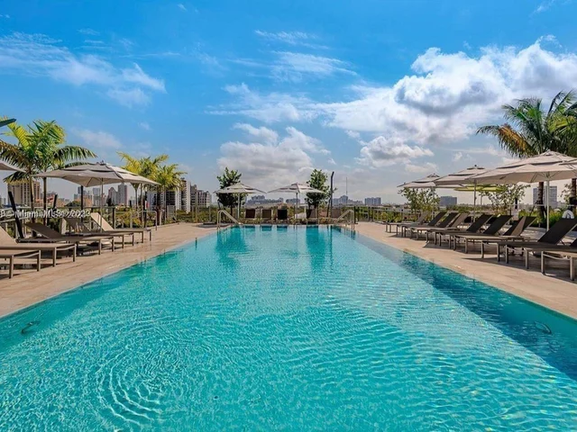 2960 NE 207th St # 704, Aventura FL 33180