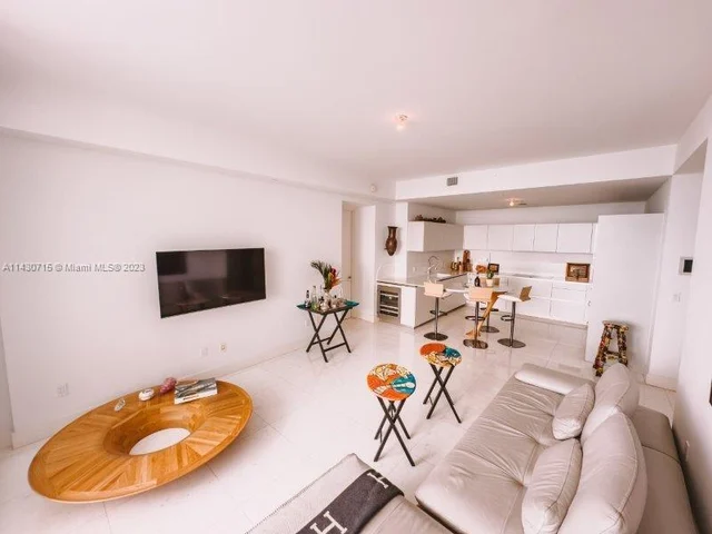 16901 Collins Ave # 504, Sunny Isles Beach FL 33160